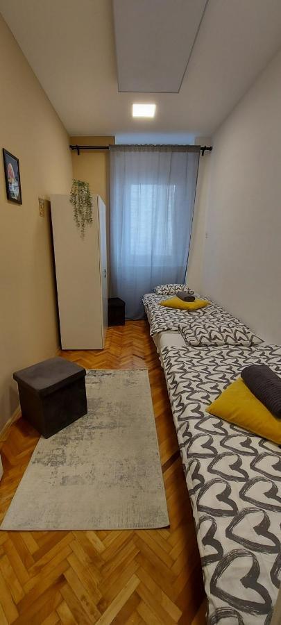 K21 Party Apartment Hotel With Inhouse Ruin Pub Budapesta Exterior foto